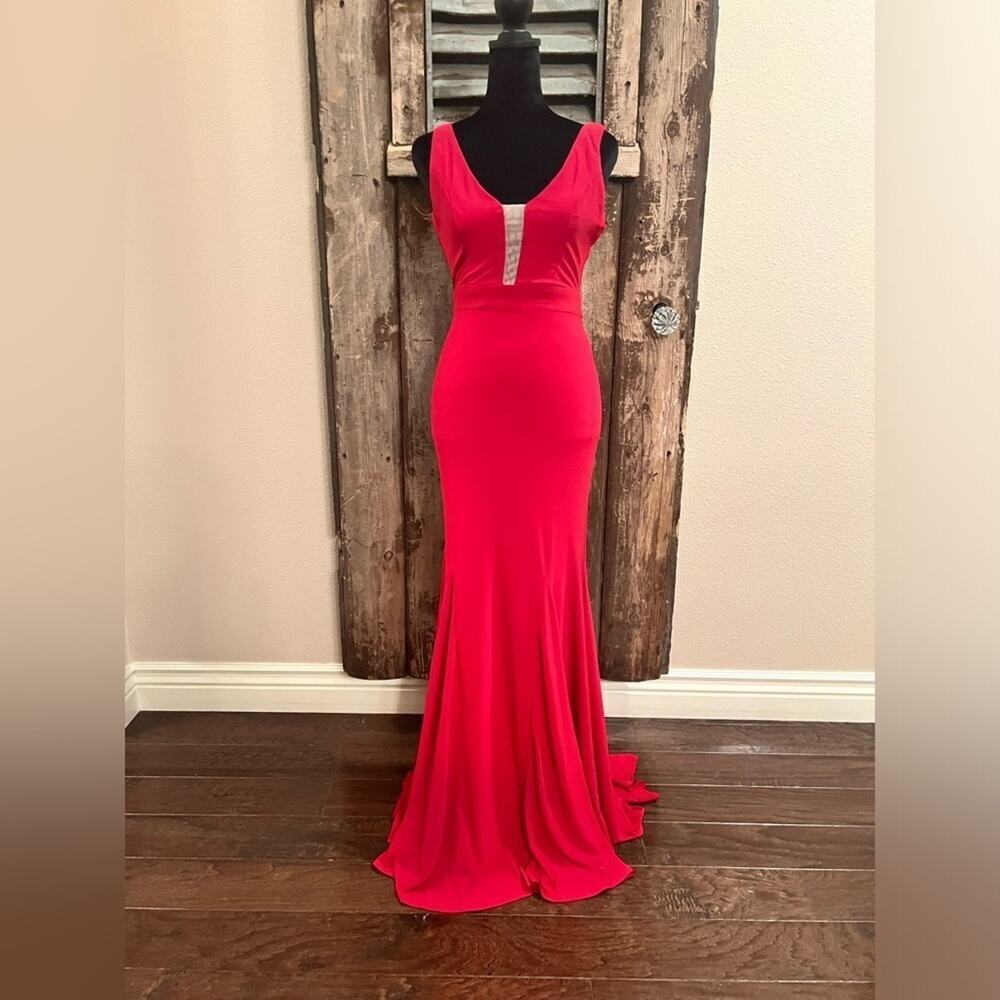 B. Darlin Long Mermaid Style Formal Red Dress Size 3/4 Low Cut Open Back - Picture 2 of 9